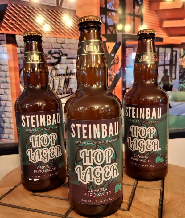 Cervejaria STEINBAU produz prprio lpulo e lana cerveja Hop LAGER